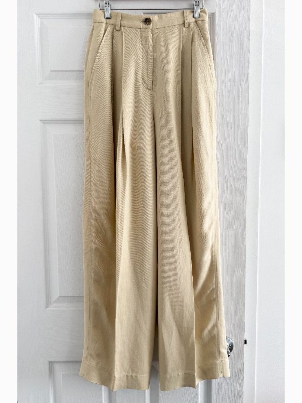 COS Pleated Linen Pants in Beige, size 2 - Picture 4 of 12